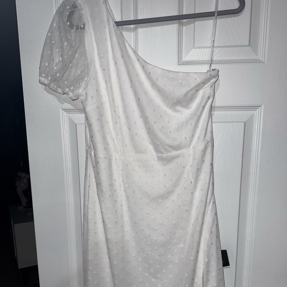 brand new white one sleeve dress